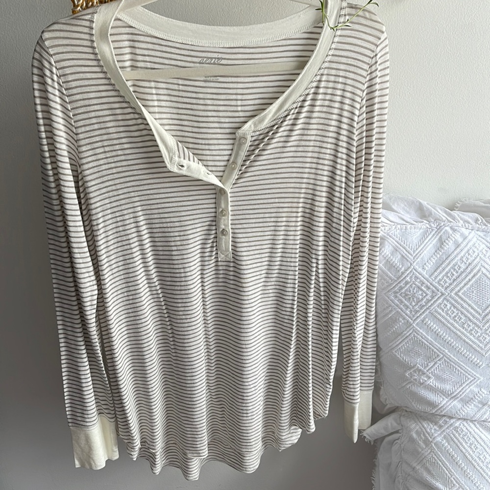 Aerie long sleeve tee